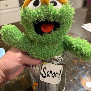 Sesame Street Oscar the Grouch Plush Toy - like new!